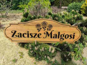 tablica adresowa drewno debowe 90x30cm zywica uv ozdobny wzor grafika